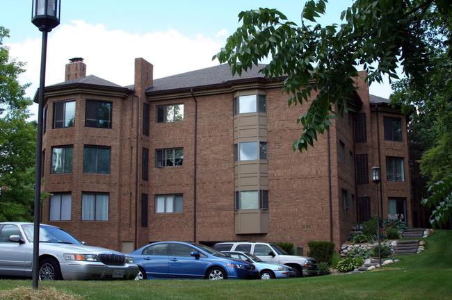 Nature Cove Condos, Ann Arbor Guest Parking