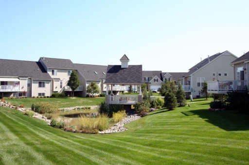 Burwyck Park Condos, Saline Pond & Gazebo