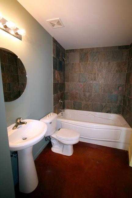 Loft 322 Condos Full Bath