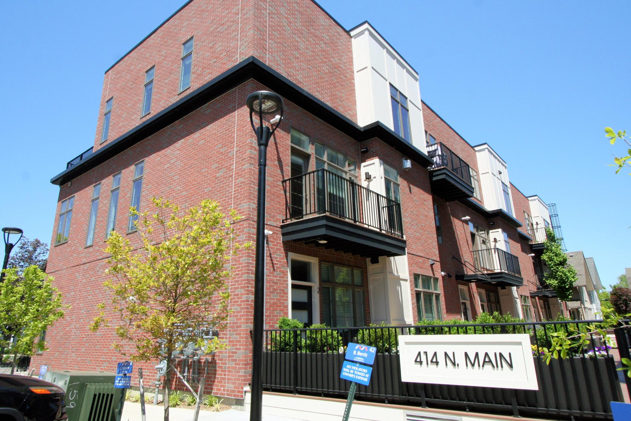 414 North Main, Downtown Ann Arbor Custom Luxury Condos